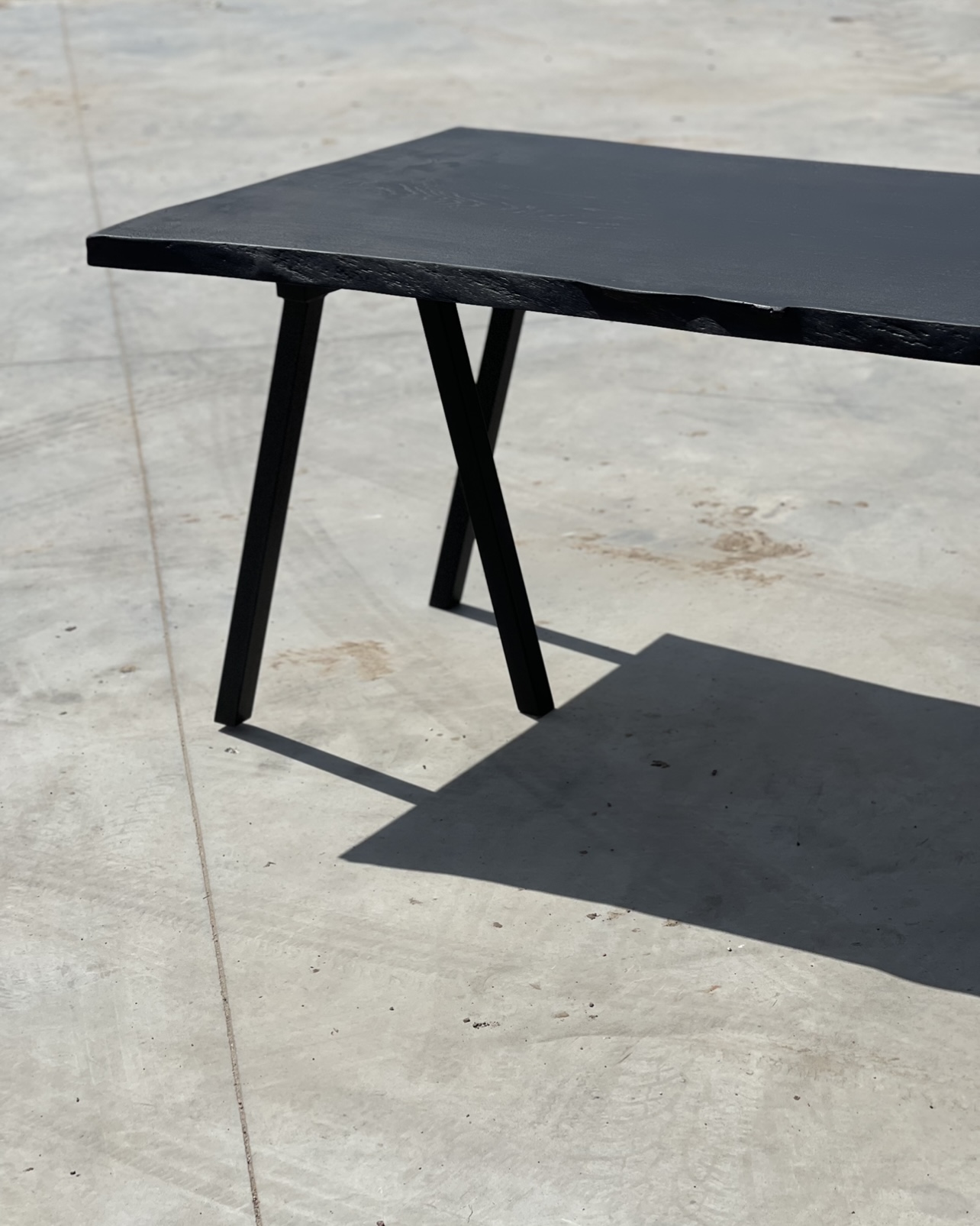 Gebrande eik eettafel